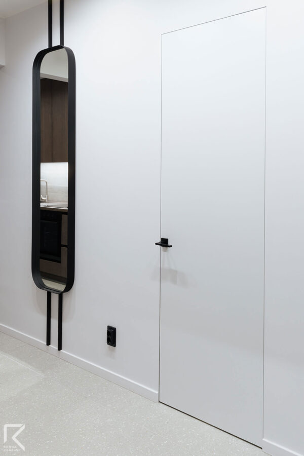 stonia frameless door main